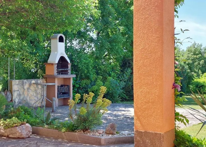 Mery Villa
