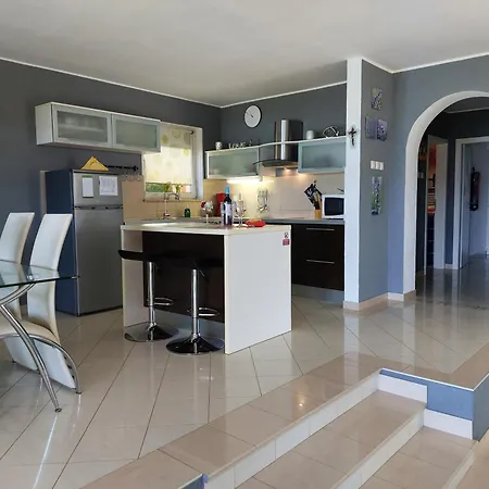 Mery Villa Šmrika