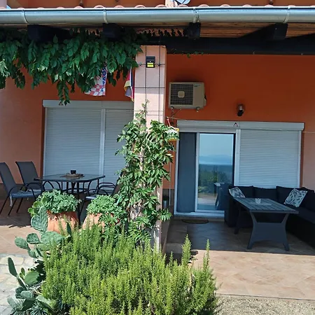 Mery Villa