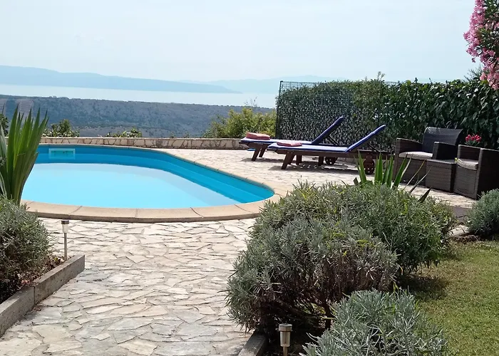 Mery Villa *