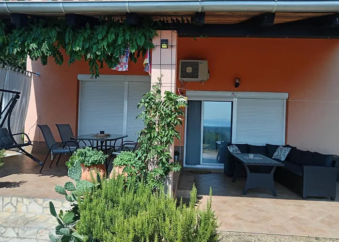 Mery Villa